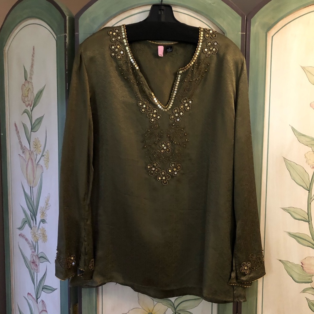 Itsu Silk Blouse w/ embellishment (green)